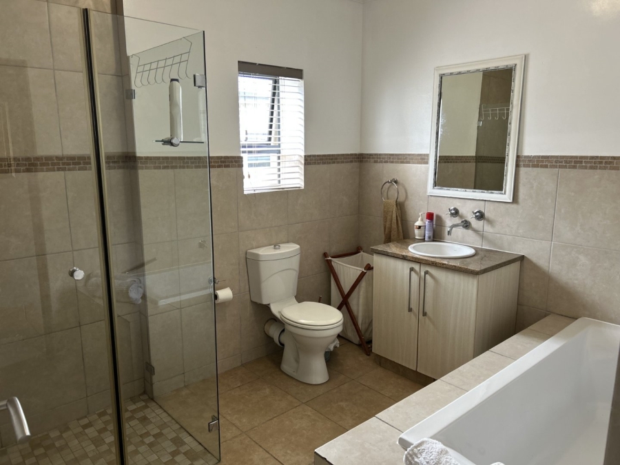 4 Bedroom Property for Sale in Blue Mountain Village Western Cape